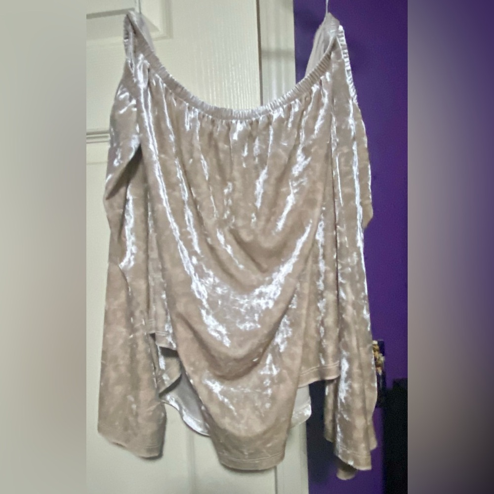 Forever 21 Cream Velvet Off-Shoulder Blouse